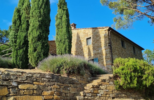 COPPA DI SOPRA - Beautiful villa with superb view