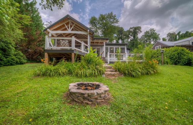 Copper Basin River House