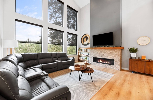 Copper Skies Lodge In Powder House Pass