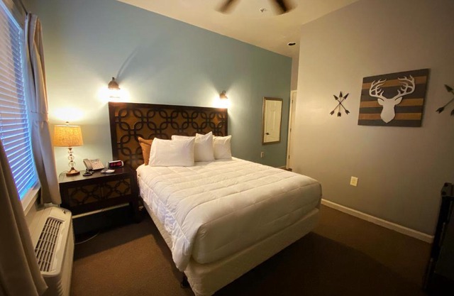 Copperhead Lodge & Resort