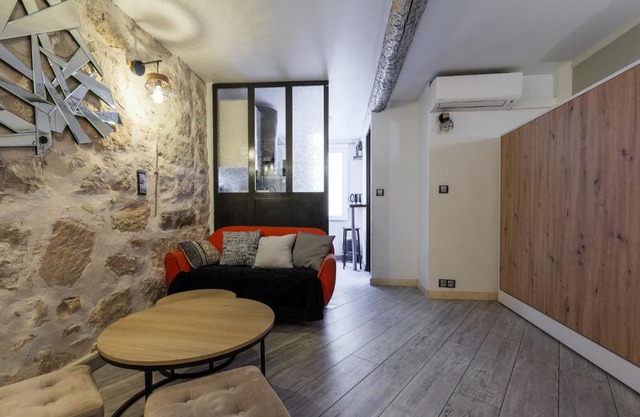 Coquet studio place du pin