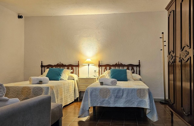 Coqueto apartamento planta baja con una increíble zona de jardín y piscina