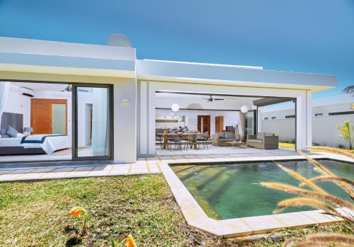 Corail Bleu Private Villas with LOV