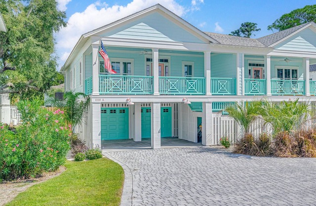 Coral Cottage - New Construction Charming 3-bed/3-bath cottage with PRIVATE POOL