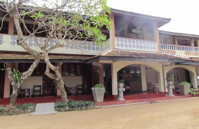 Coral Front Inn
