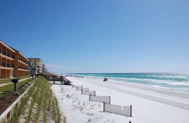 Coral Reef Club by Panhandle Getaways