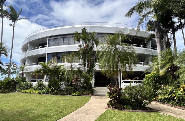 Coral Sea Tranquility - Oceanview Apartment