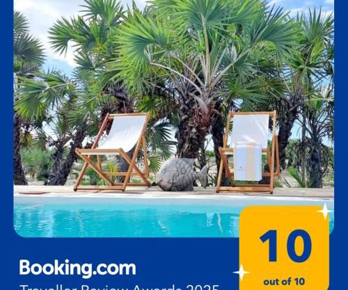 Coral Villa - Beachfront Villa with Private Pool by Karula