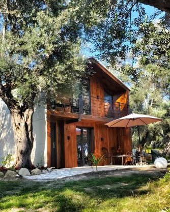 Coratina Cottage