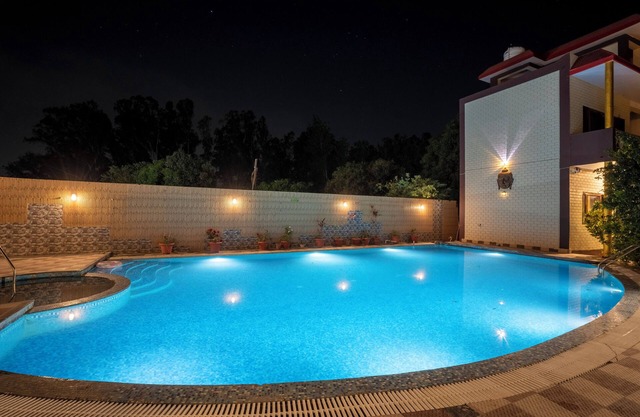CORBETT D RESORT