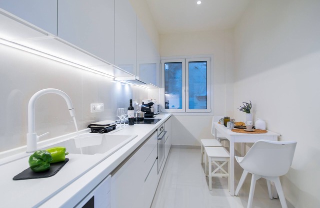Corfu White Apartment
