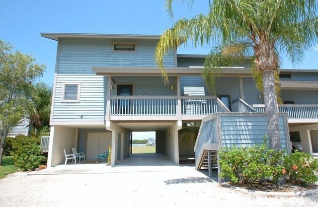Corner Condo in Blue Crab Key, Bokeelia!