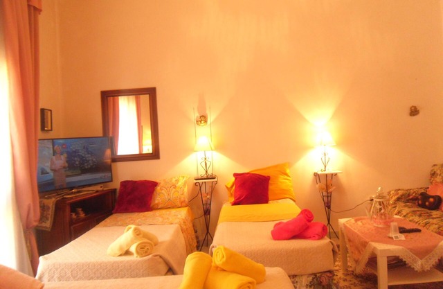 La habitación familiar del sueño acogedor de un viajero NUEVA FÓRMULA ♥ B & B en el corazón de Cerdeña