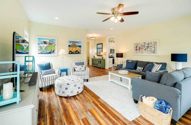 Corolla Vacation Rental w/ Pool, Walk to Beach!