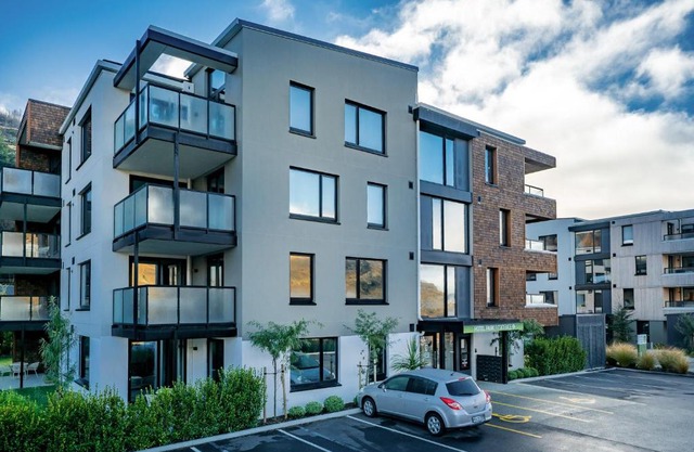 Coronet Escape Apartment 1