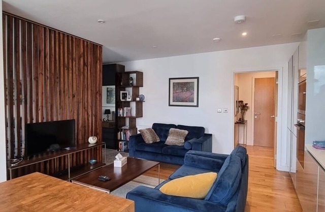 Corporate Apartment in Acton Hight Street, London