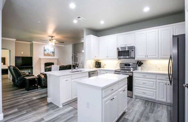 Corporate Rental just 15 minutes from DFW Airport