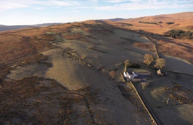 Corriedow es una hermosa cabaña de 6 invitados, con increíbles vistas de las colinas y valles escoceses.