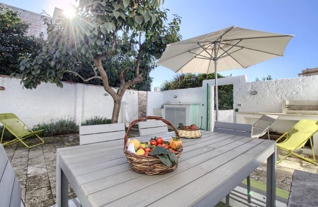 Corte del Loto - Two Bedroom House, Sleeps 3