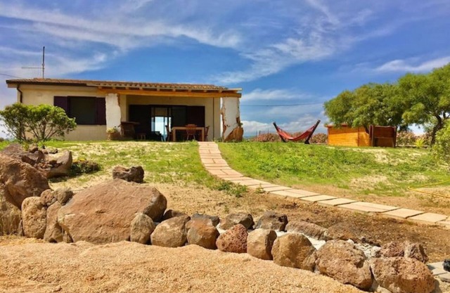 [Cortesas 1] Casa de campo con vista al mar