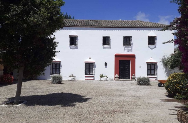 cortijo el Adelfar a 14 kms de SEVILLA