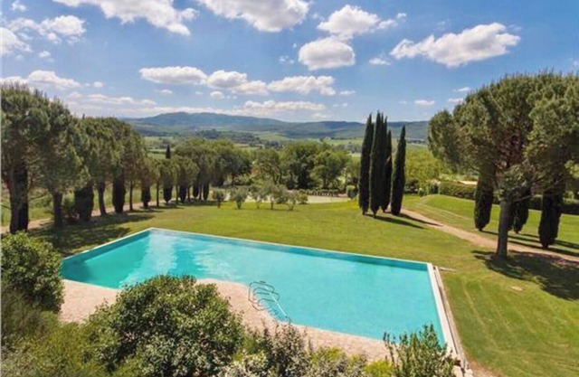 Cortile del Pozzo es una hermosa casa familiar con capacidad para 8 personas con jardín privado.