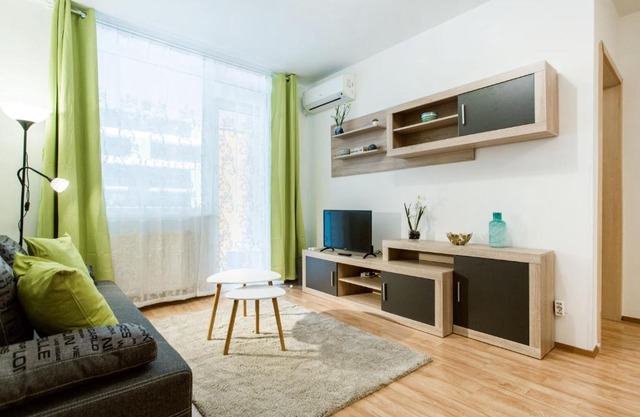 Corvin 4 Sun Resort Apartment