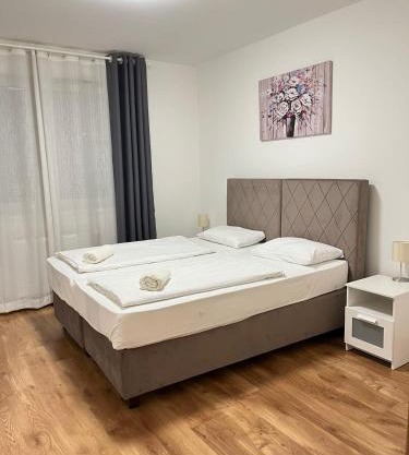 Corvin Rose Apartment Hotel