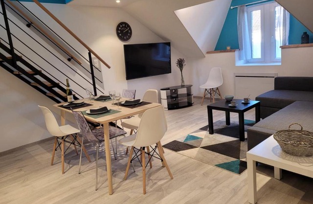 Cosis Colmar - 2 Chambres - 4 Pers - Duplex - Parking - Wifi
