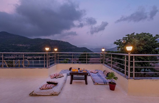 CosmicStays On Air Villa - Best Lakeview
