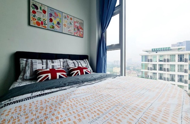 Cosmos 7 Guest Scott Garden, Duplex 1 Room Old Klang Road, Taman Desa, Kuchai Lama, Bangsar South, Pearl Point, Mid Valley, Kuala Lumpur