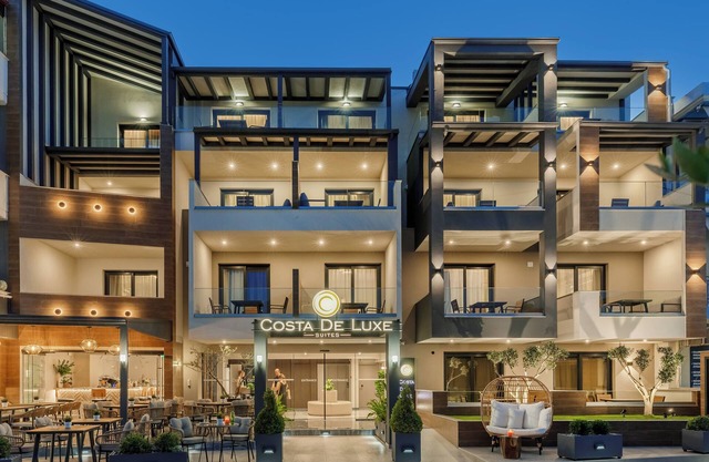 Costa De Luxe Suites