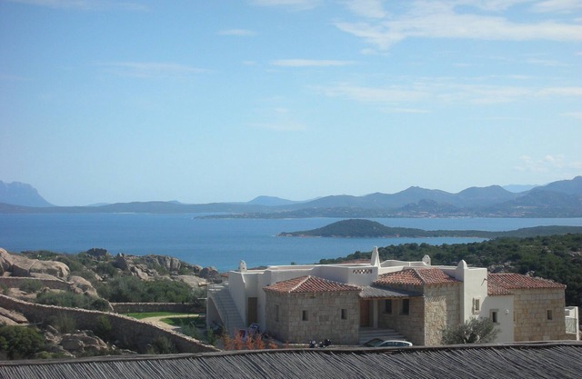 casa Costa Esmeralda Abbiadori capacidad para 5 personas con jardín y vistas