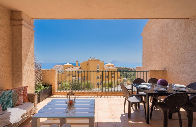 CostaBlancaDreams - Girasoles en Altea / Mascarat