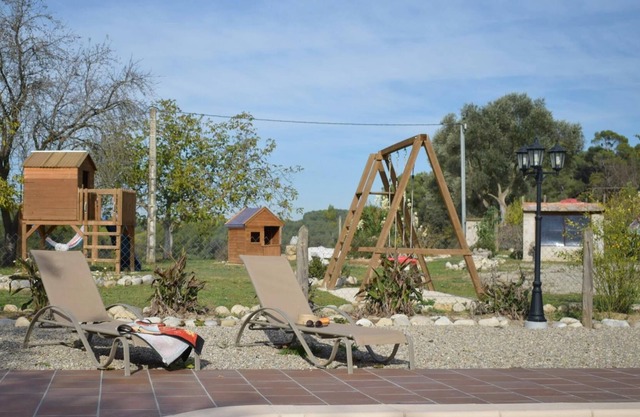 Costabravapartment Cal Guillot, casa rural con piscina privada