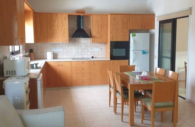 Costas 4 Bedroom Apt. - NICOSIA