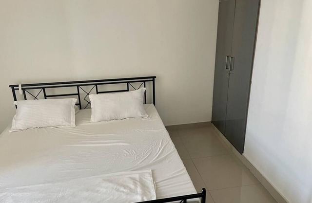 Cosy 1 Bedroom in a 3 BHK Apartment in the Heart of NOIDA!!!