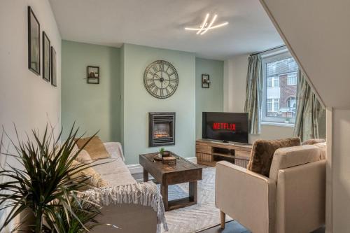 Cosy 2BR Cottage, Driveway,EV port, Pet Friendly