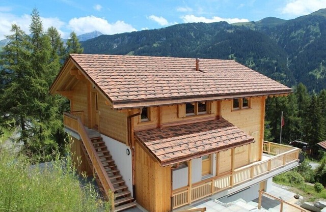 Acogedor apartamento de 3,5 habitaciones con terrazas y vistas a la montaña