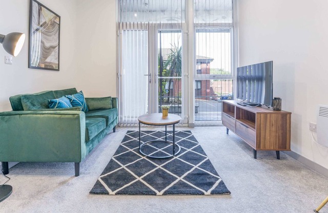 Cosy and Bright 1 Bedroom Apartment, Dudley