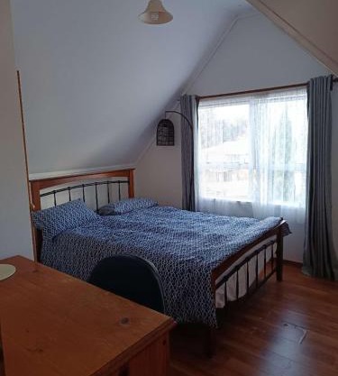 Cosy and Budget room in a vintage house located at Northshore, Auckland