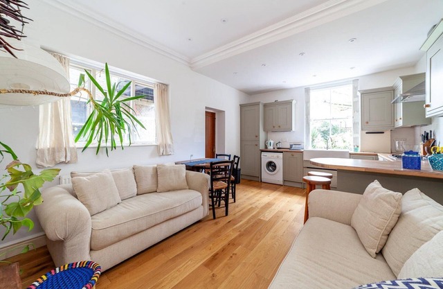 Cosy and Spacious Home