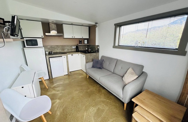 Cosy apartment between the mountains and the lake