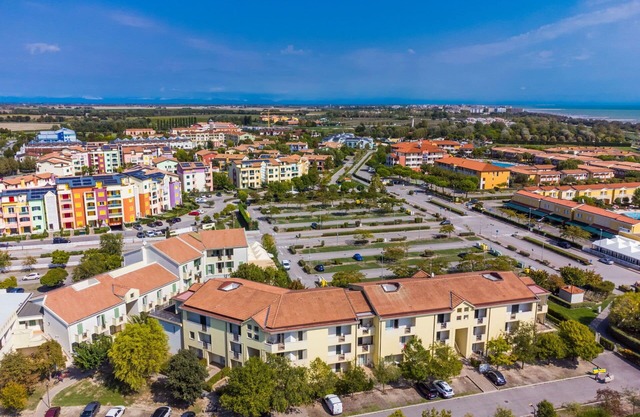 Bonito apartamento para 4 personas con A/C, WIFI, TV, terraza y aparcamiento