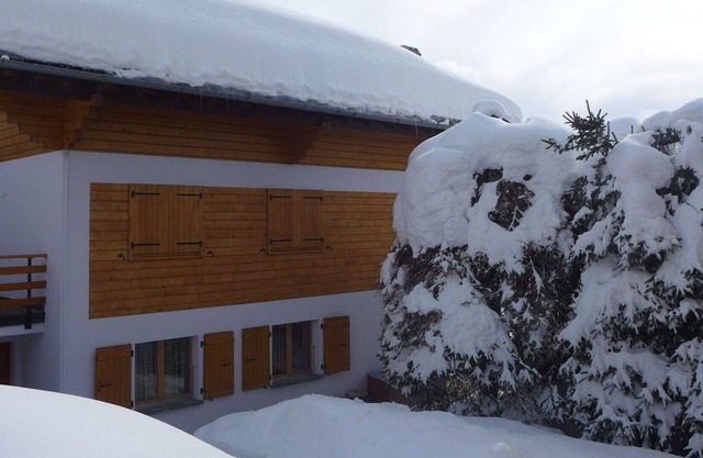 Bonito apartamento para 4 personas con WIFI, TV, terraza y aparcamiento