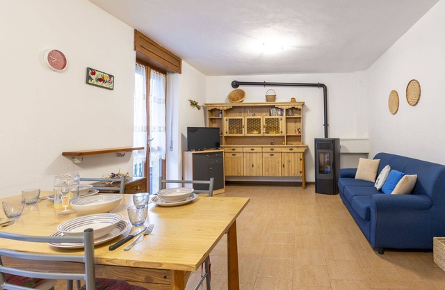 Hermoso apartamento para 4 personas con TV, terraza y aparcamiento