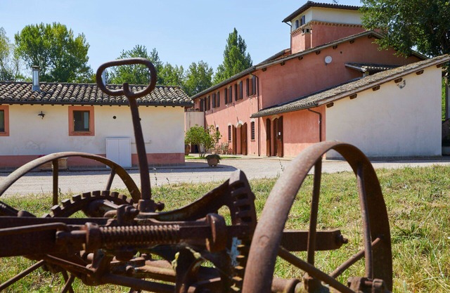 Precioso apartamento con WIFI, piscina, TV, mascotas permitida y aparcamiento, cerca de Spoleto