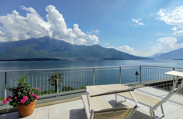 Precioso apartamento para 4 personas con WIFI, A/C, TV, terraza, mascotas permitida y aparcamiento