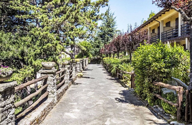 Precioso apartamento con WIFI, piscina, TV, patio, mascotas permitida y vista panorámica