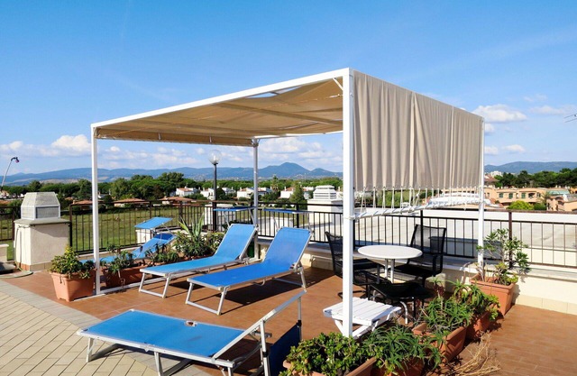 Bonito apartamento para 5 personas con A/C, TV, patio y aparcamiento
